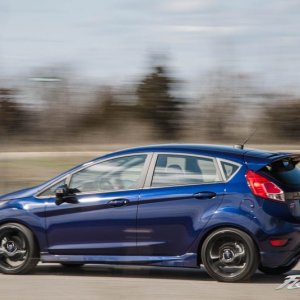 2016-Ford-Fiesta-ST-109-876x535.jpg