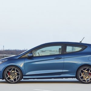 2018-ford-fiesta-st-9.jpg