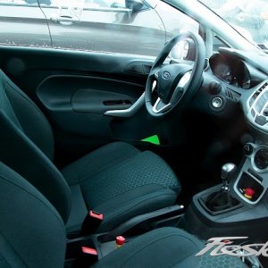 spyshots-2014-ford-fiesta-st-interior.jpg